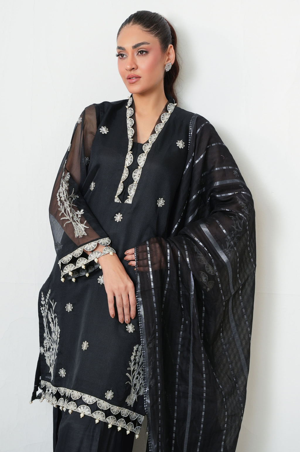 UNSTITCHED EMBROIDERED SUIT