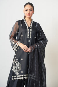 UNSTITCHED EMBROIDERED SUIT