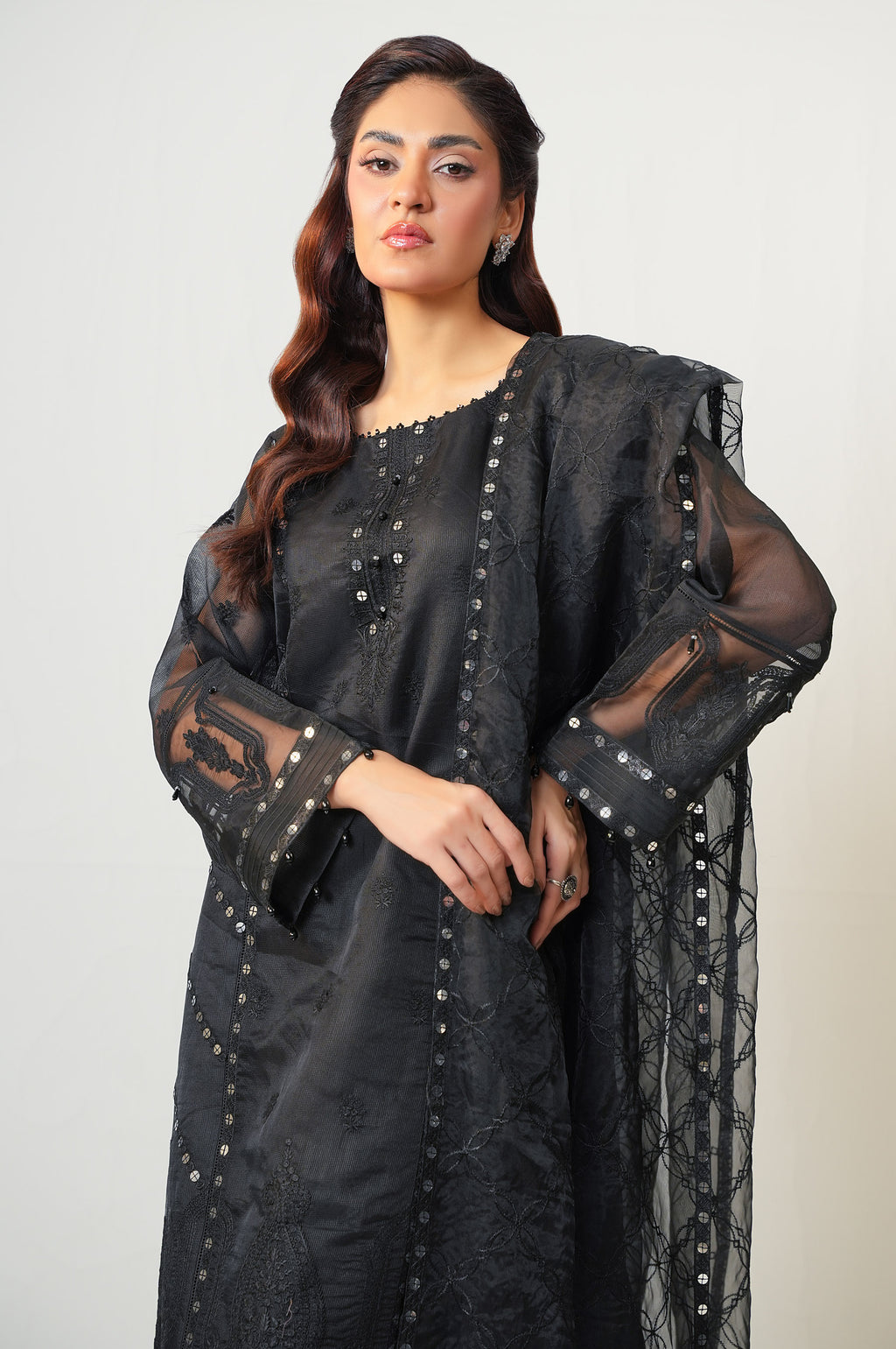 UNSTITCHED EMBROIDERED SUIT