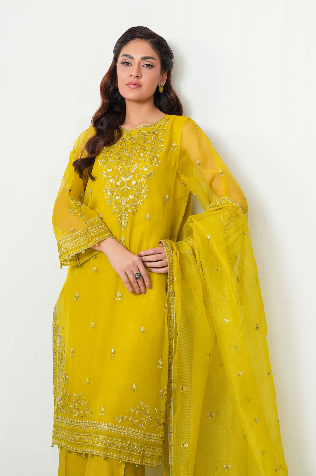 UNSTITCHED EMBROIDERED SUIT