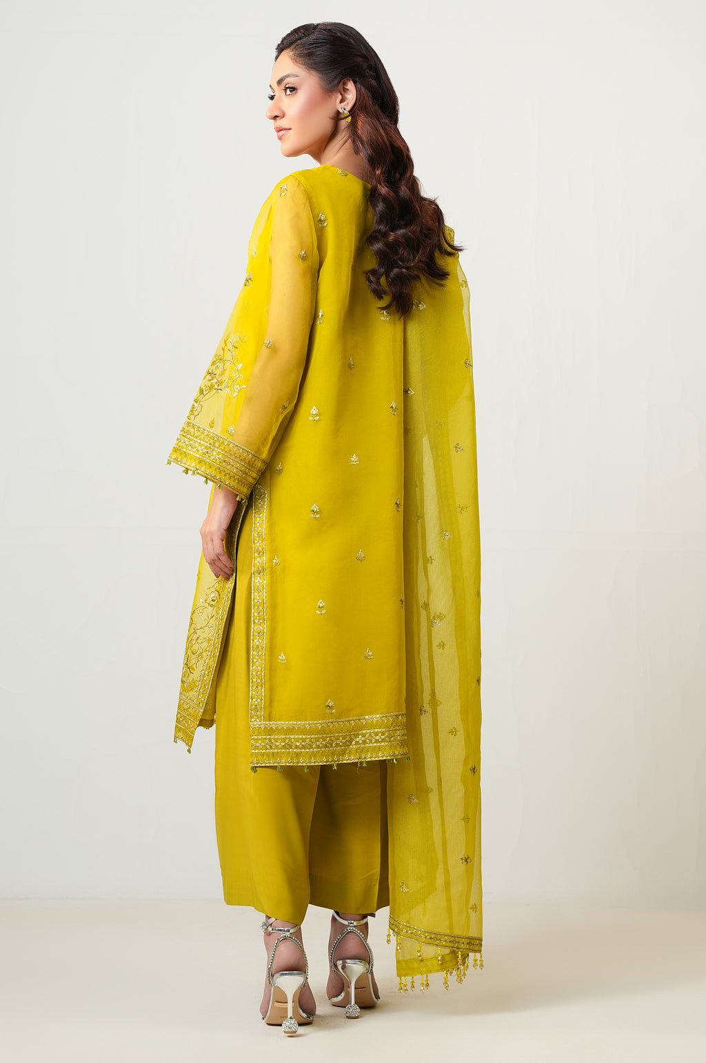 UNSTITCHED EMBROIDERED SUIT