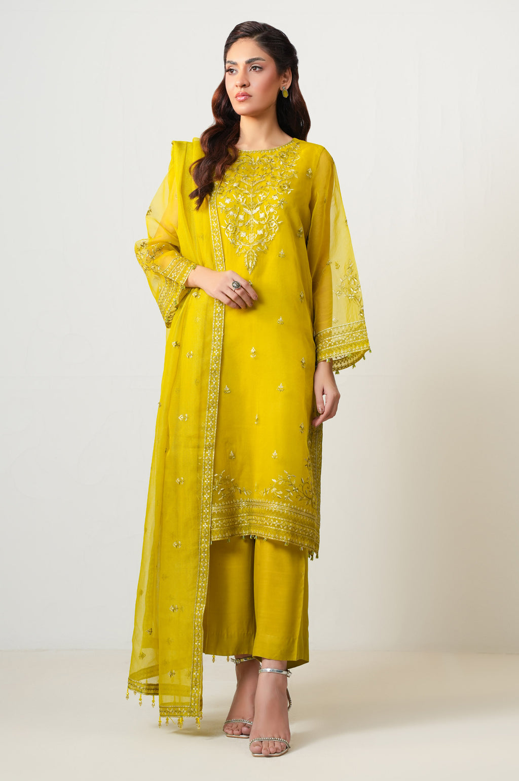 UNSTITCHED EMBROIDERED SUIT