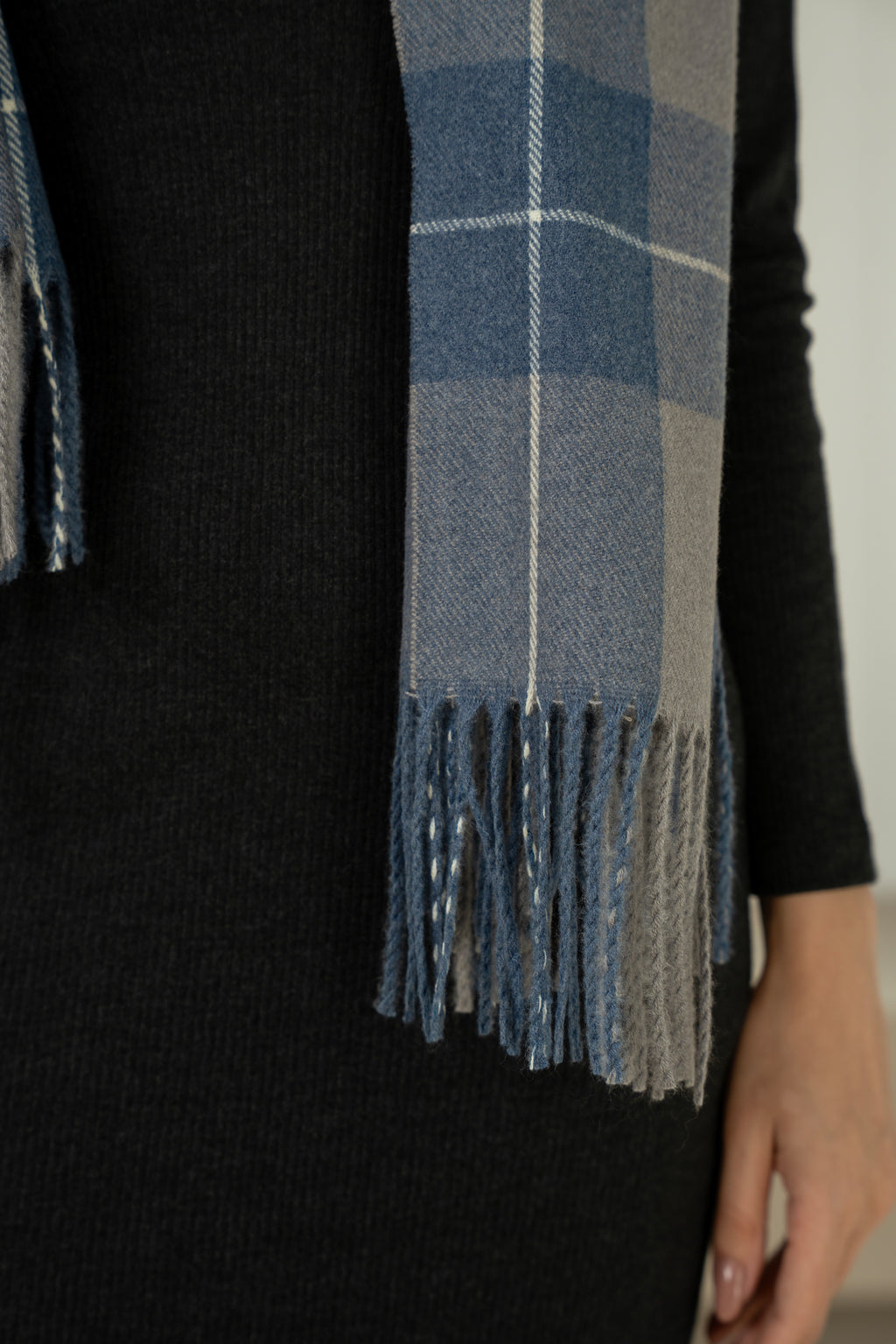 YARN DYED MUFFLER