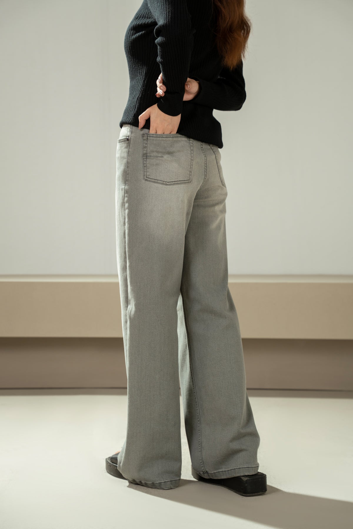 FLARE JEANS