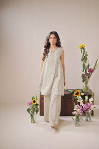 PRINTED LAWN UNSTITCHED 3 PIECE SUIT