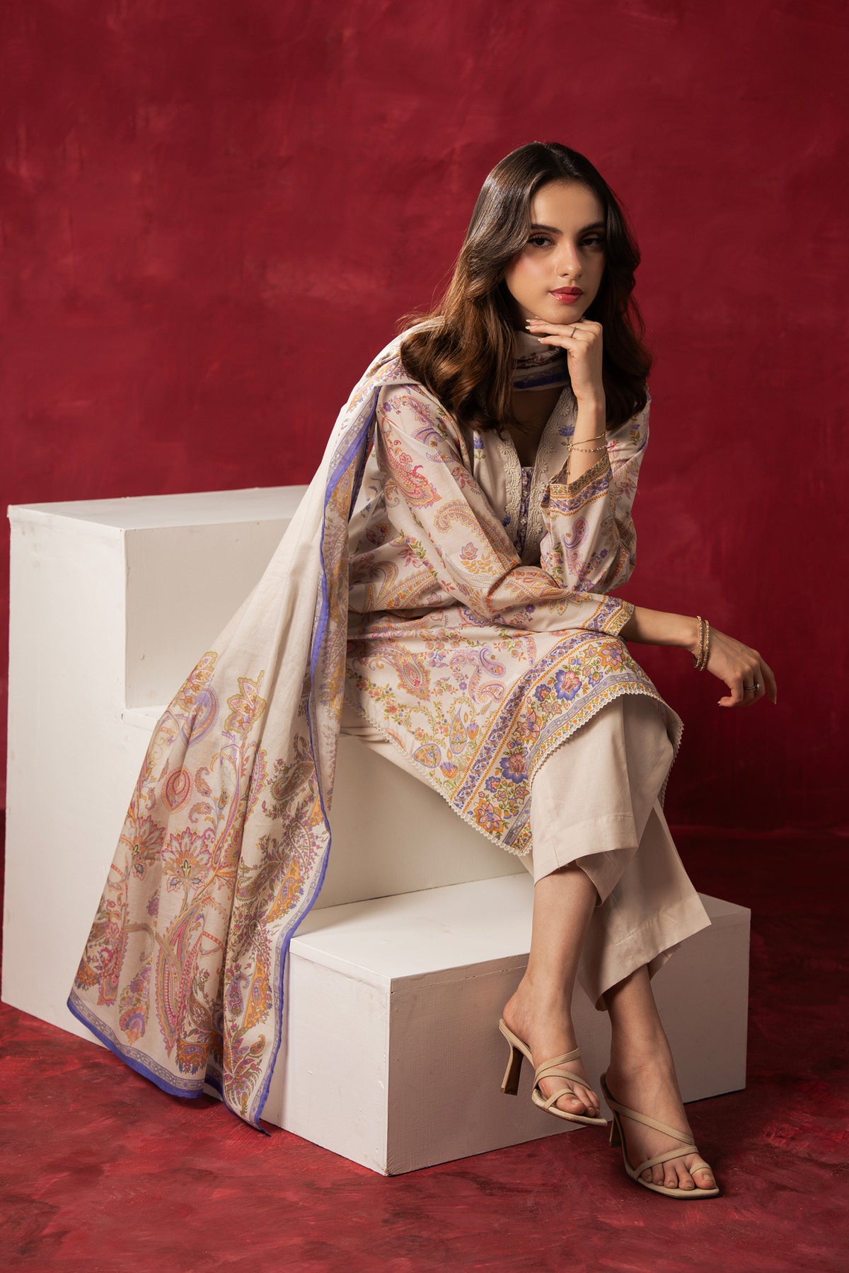 Pristine off-white printed lawn unstitched 3-piece suit with elegant panel patterns and soft dupatta drape
