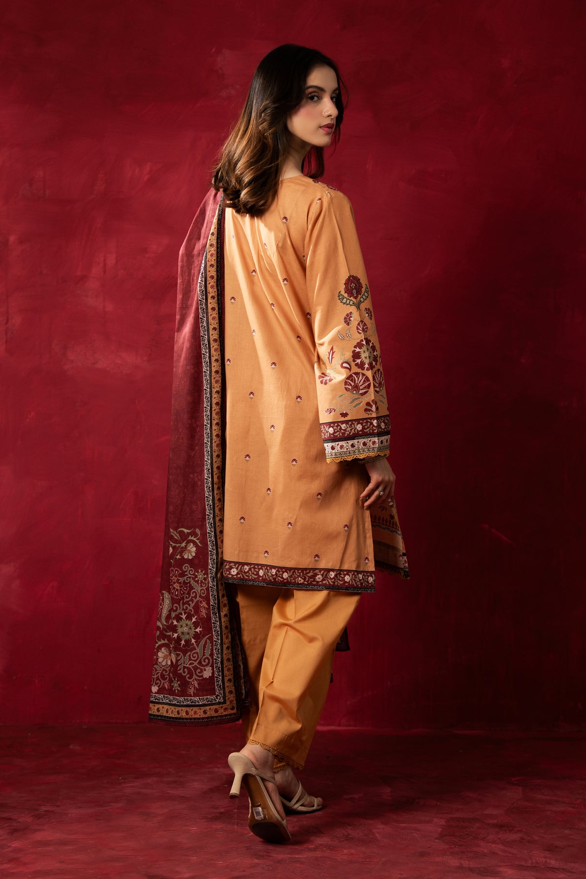 Sophisticated chrome yellow printed lawn unstitched 3-piece suit with an intricately designed seasonal dupatta
