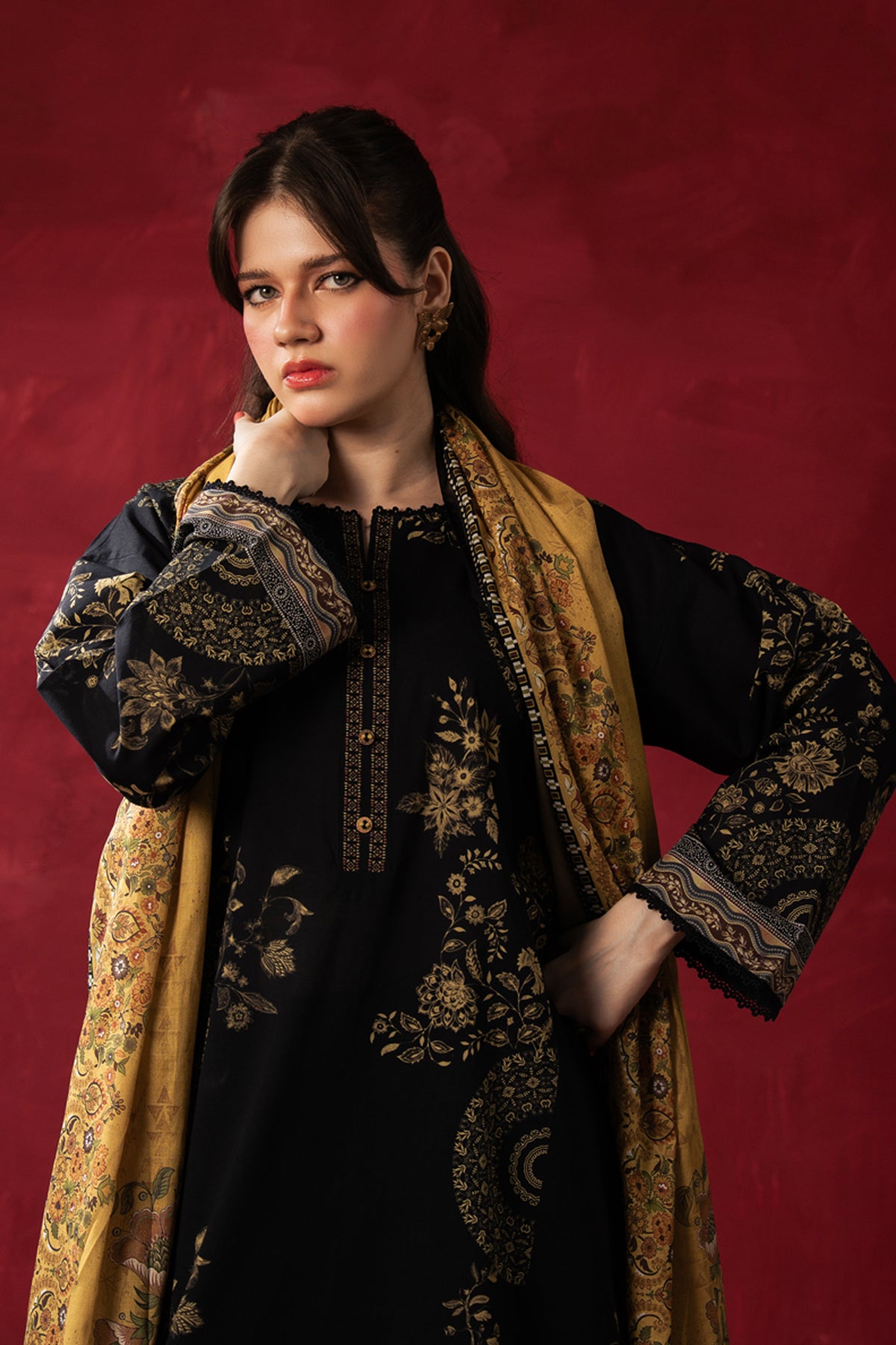 Timeless jet black printed lawn 3-piece unstitched traditional suit presenting sharp minimalist floral motifs