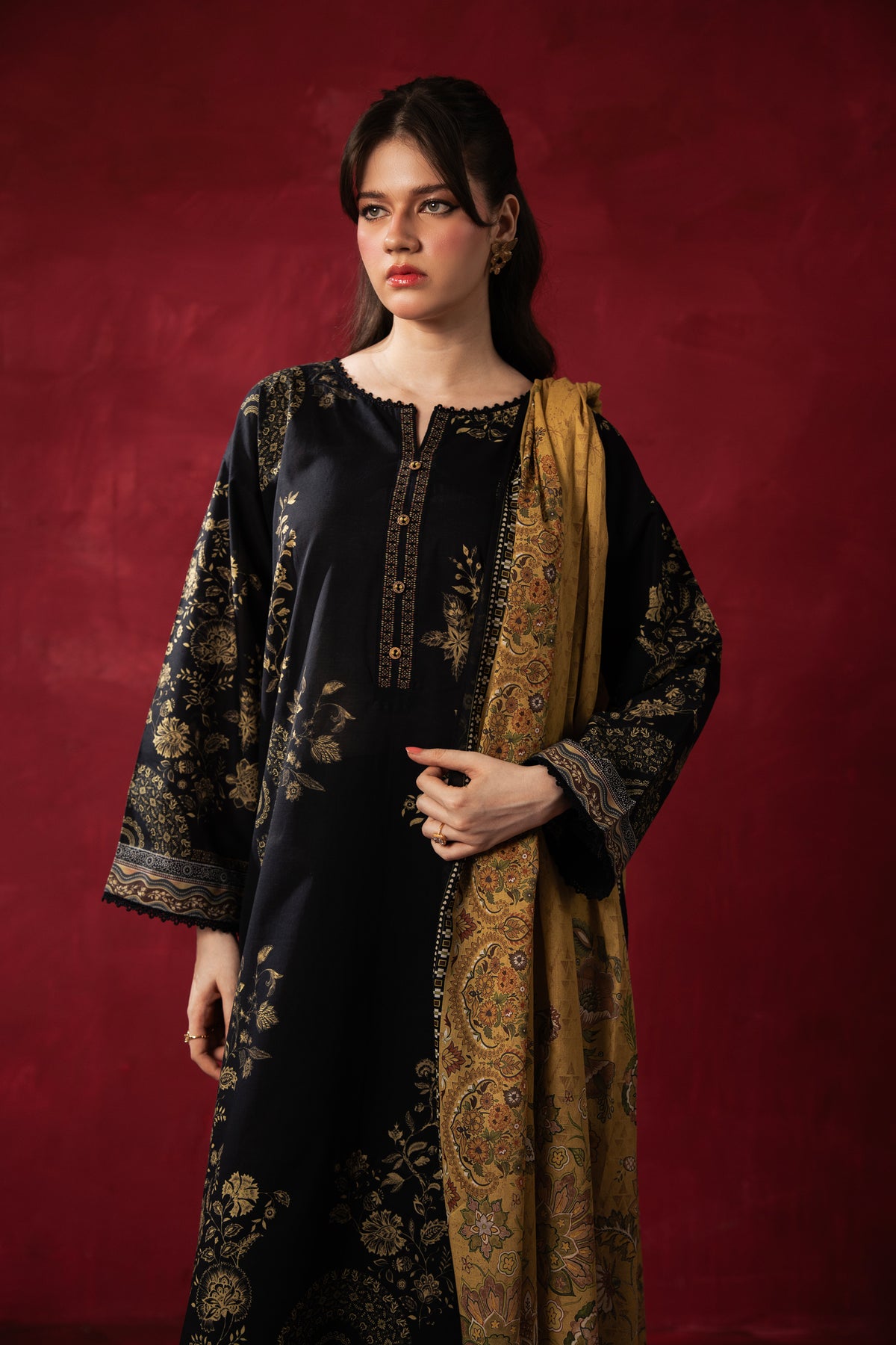 Timeless jet black printed lawn 3-piece unstitched traditional suit presenting sharp minimalist floral motifs