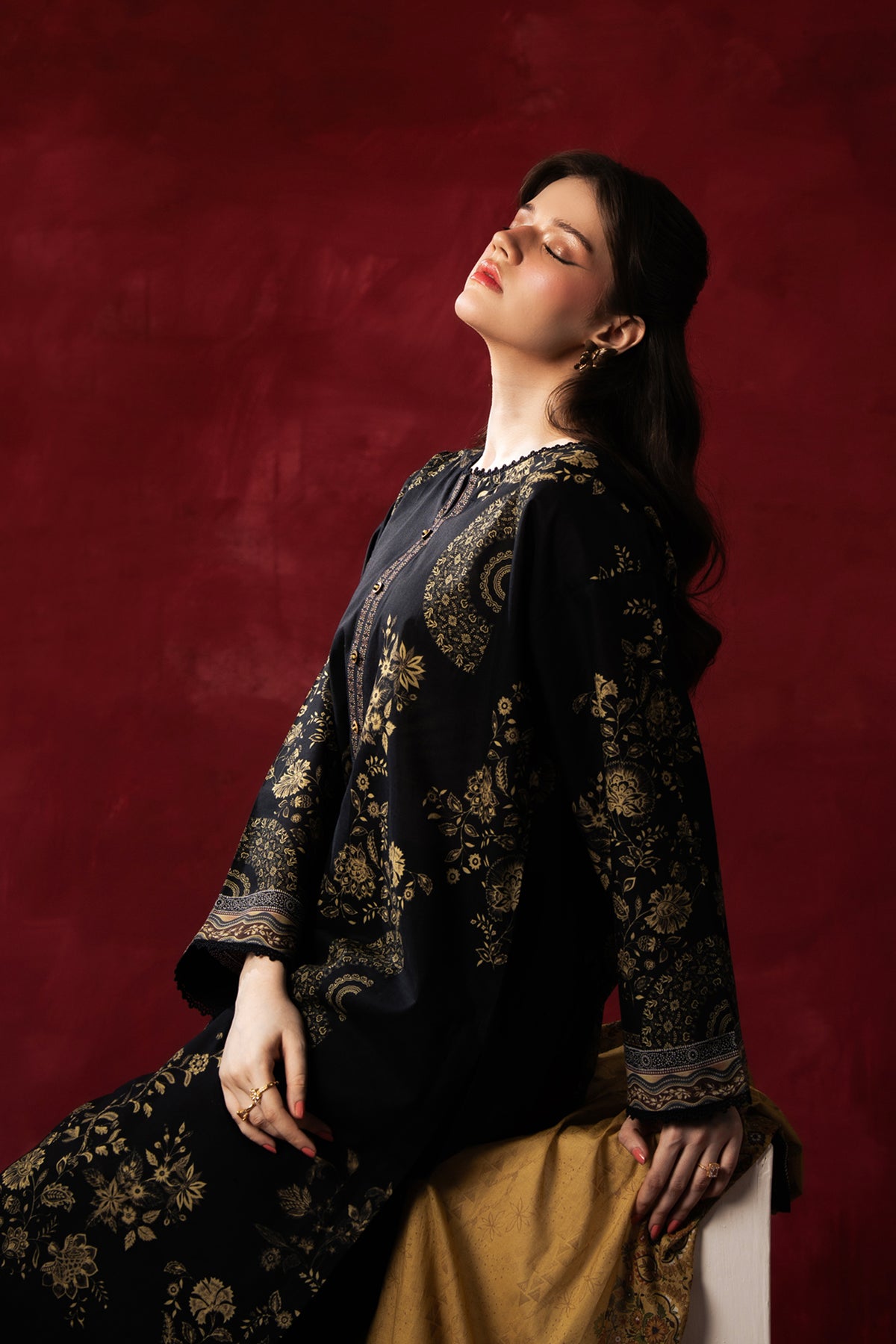 Timeless jet black printed lawn 3-piece unstitched traditional suit presenting sharp minimalist floral motifs
