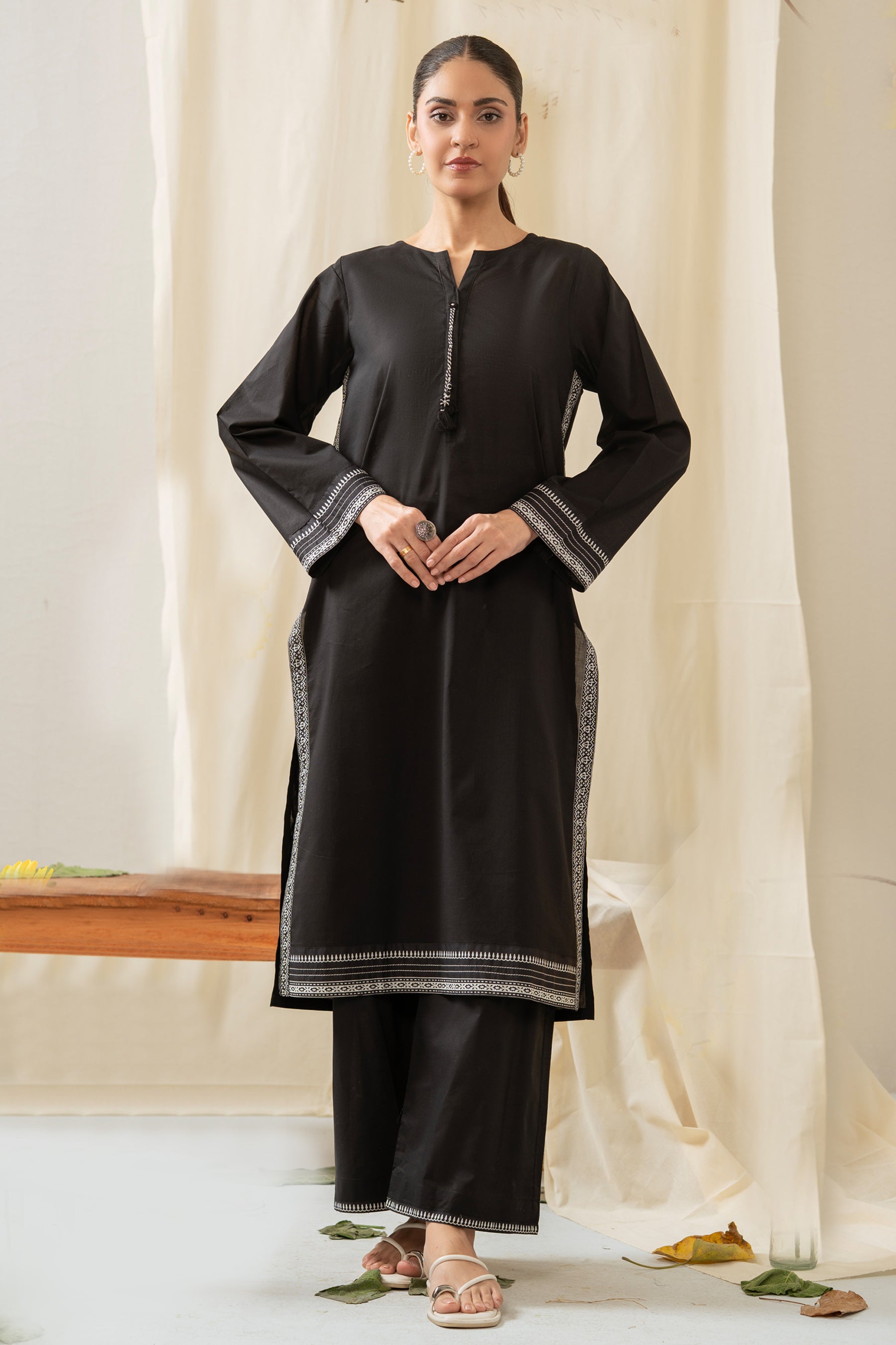PRINTED LAWN STITCHED 2 PIECE SUIT