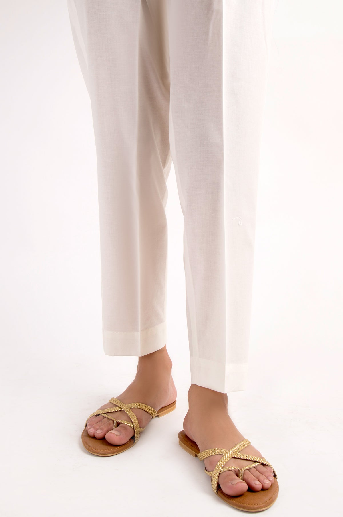 Cambric Basic Plain Cigarette Pants - White
