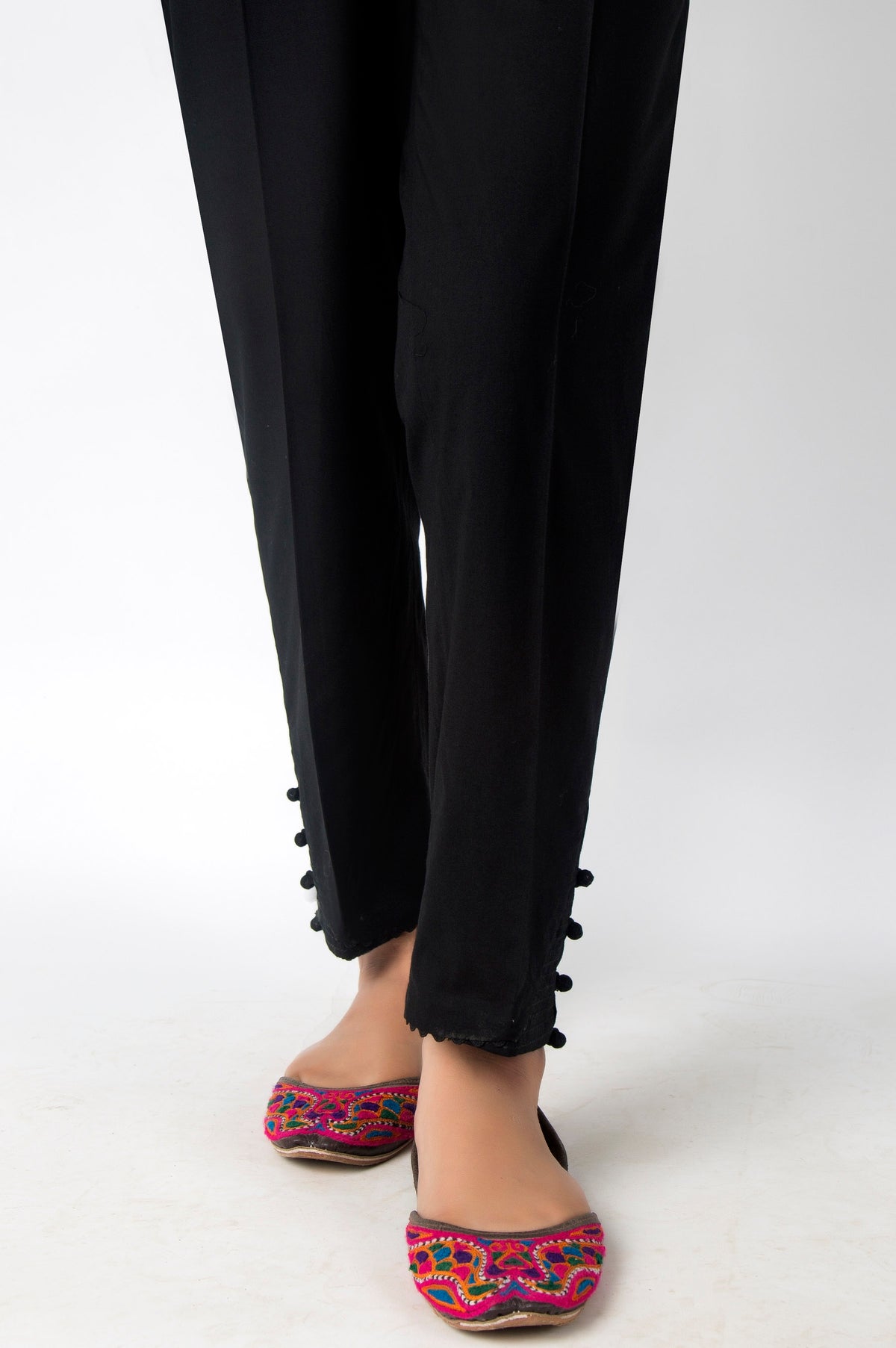 Embroidered Cambric Pants - Black