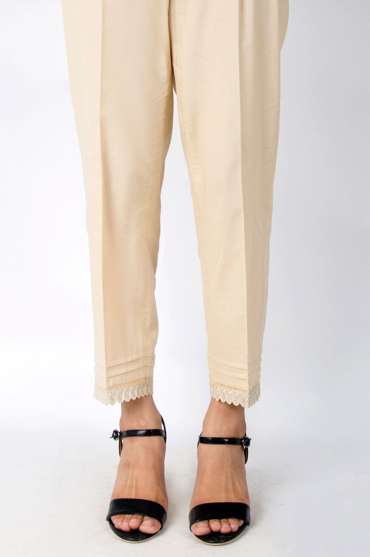 Embroidered Cambric Pants - Beige