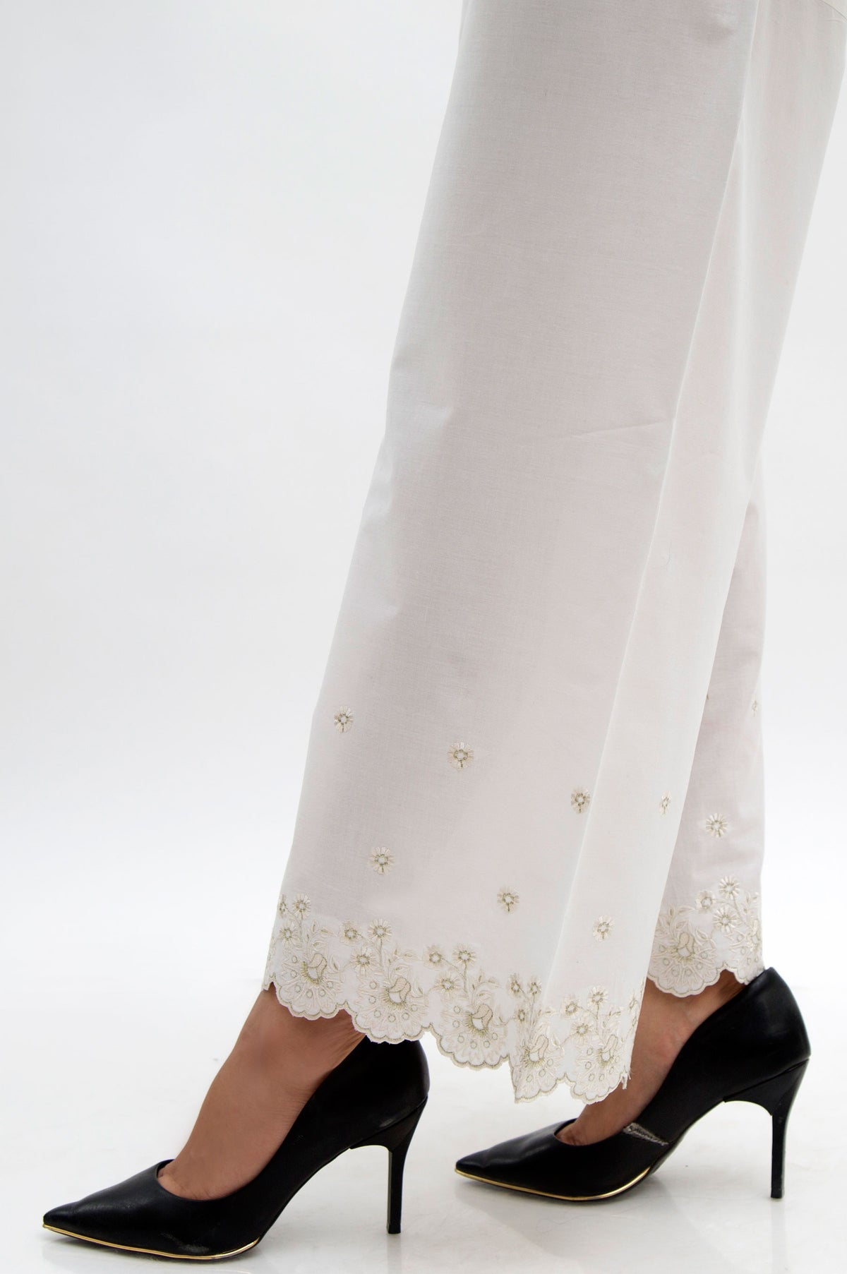 Embroidered Culotte Pants  - White