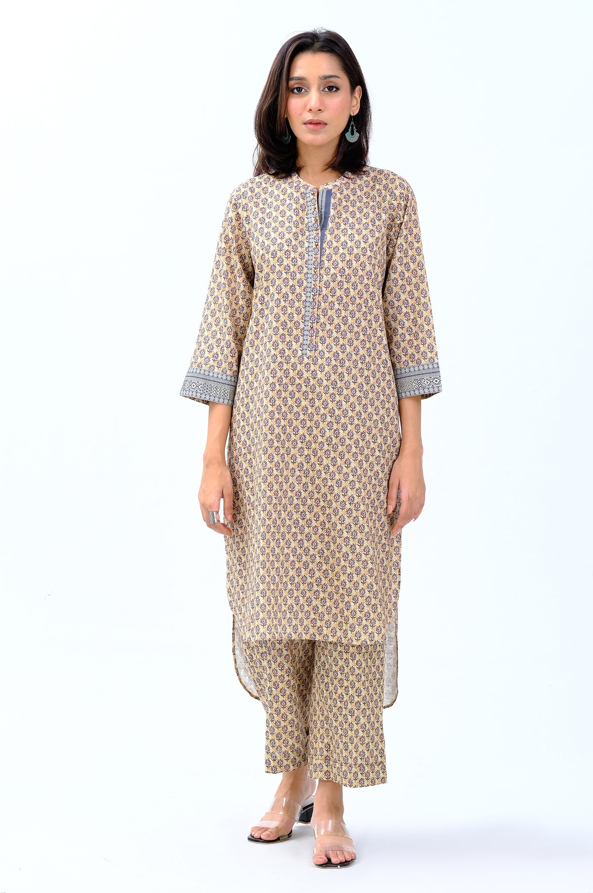 Unstitched 1 Piece Printed Khaddar Shirt