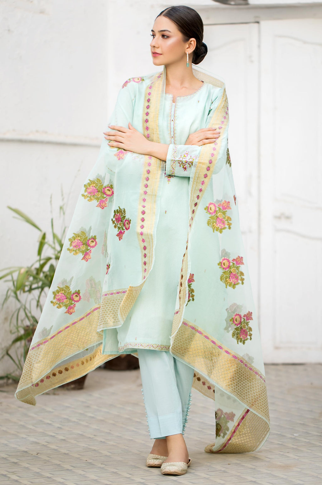Unstitched 3 Piece Embroidered Maysuri Suit