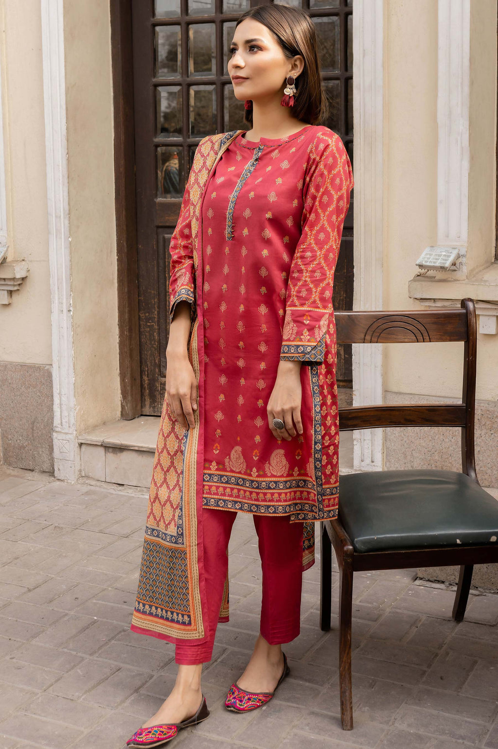 Unstitched 3 Piece Printed Lawn Suit with Printed Lawn Dupatta