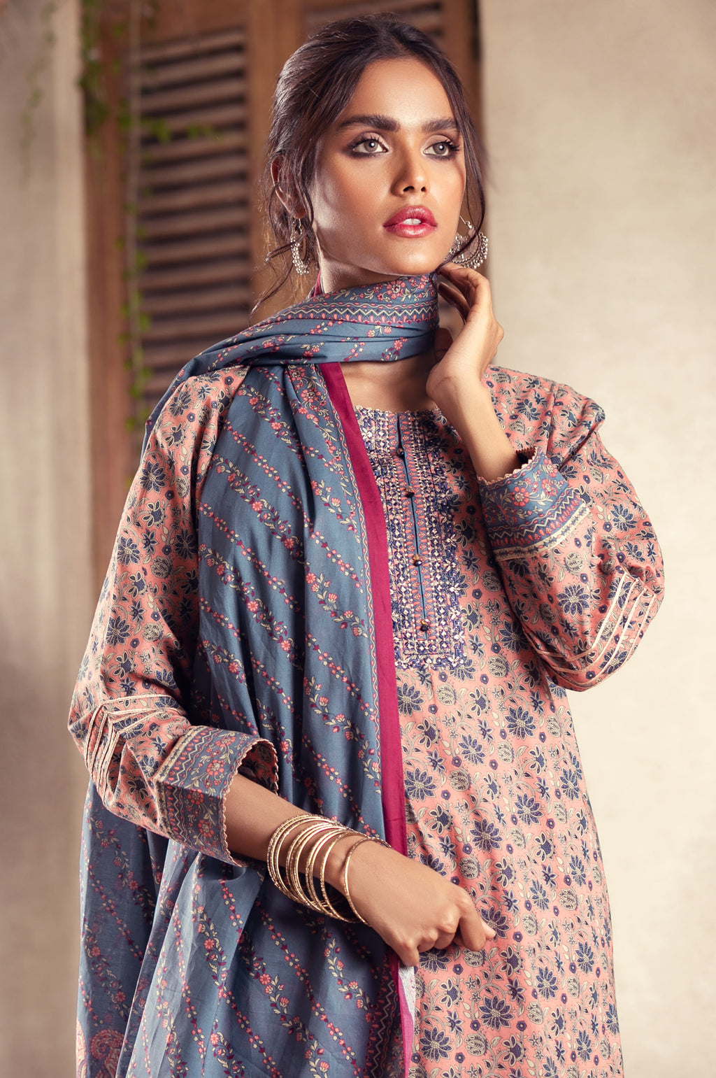 Unstitched 3 Piece Embroidered Lawn Suit with Lawn Dupatta