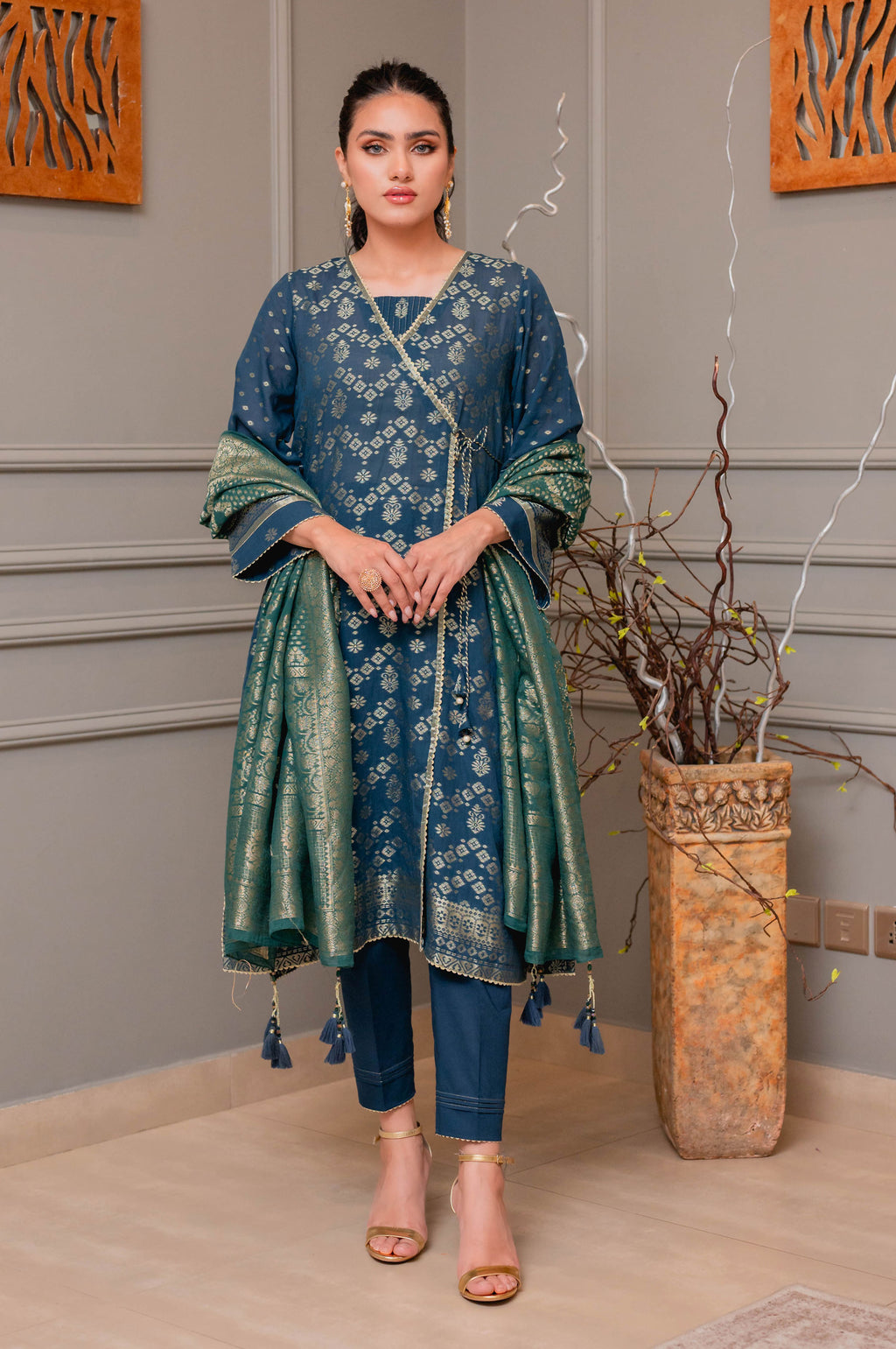 Unstitched 3 Piece Dyed Jacquard Suit