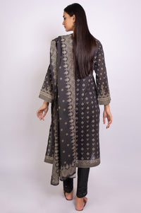 Stitched 3 Piece Printed Karandi Suit