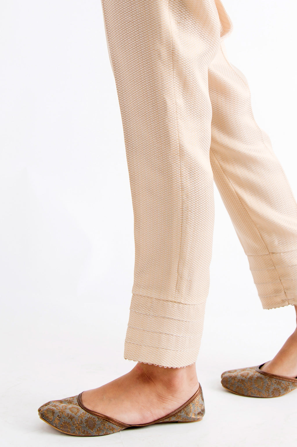 Embellished Jamawar Pants - Gold
