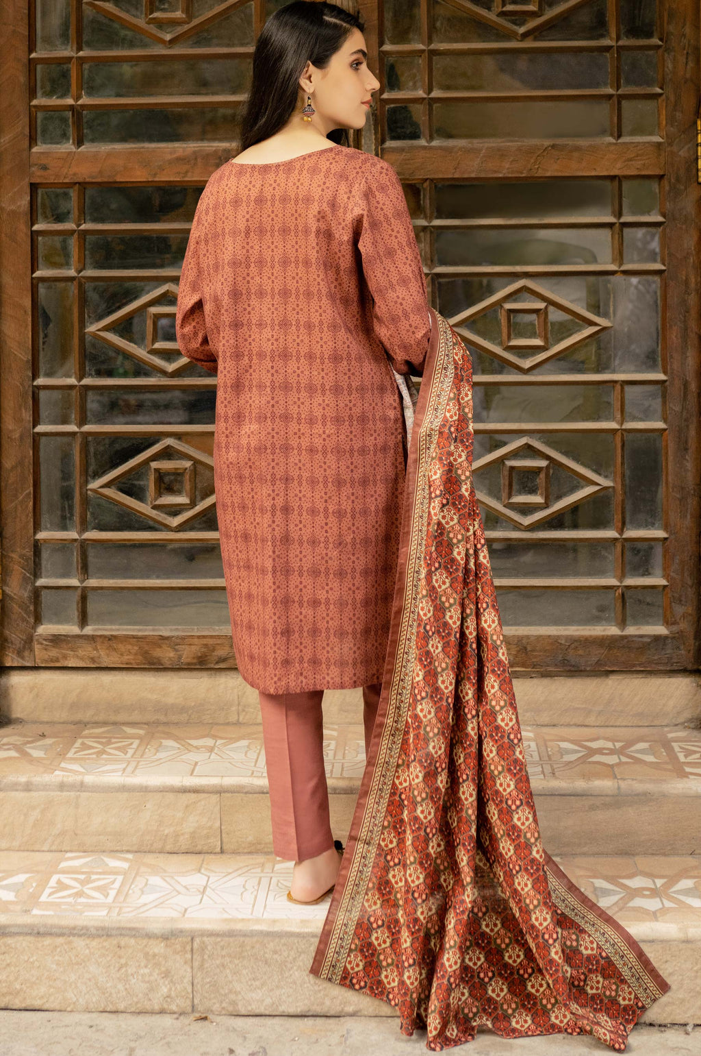 Stitched 3 Piece Printed Khaddar Suit