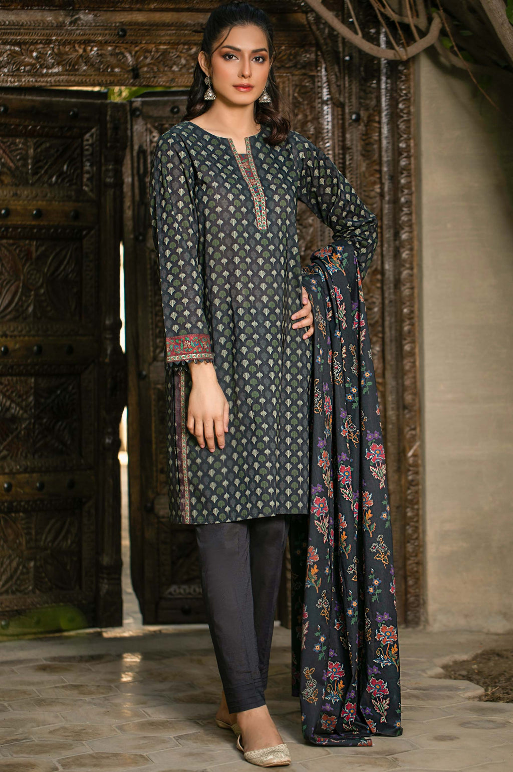 Stitched 3 Piece Digital Printed Cambric Suit
