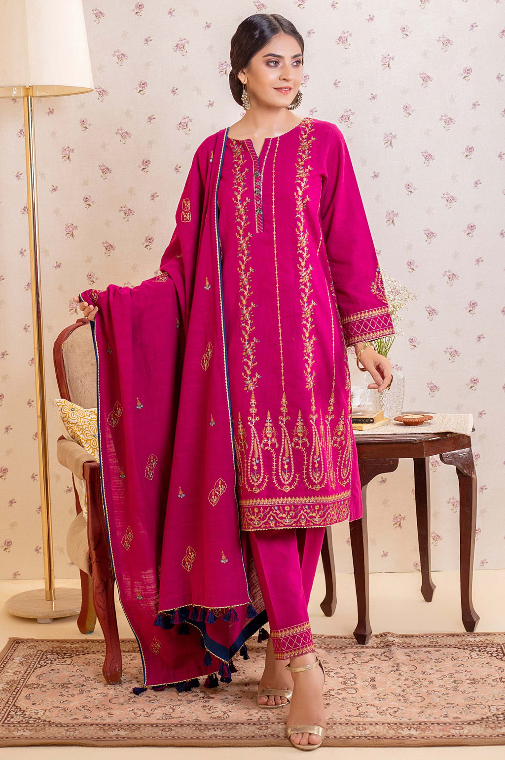 3 Piece Unstitched Embroidered Khaddar Suit