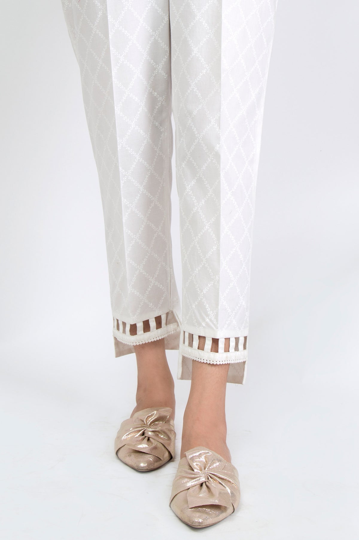 Embellished Cambric Pants - White Paste