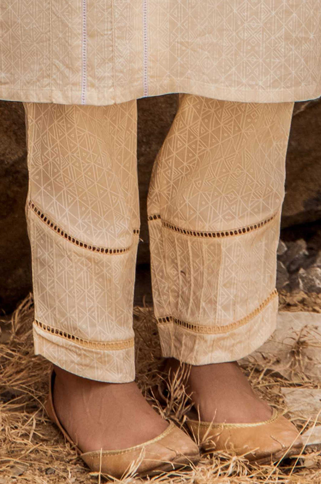 Embellished cigarette Pants  - Beige
