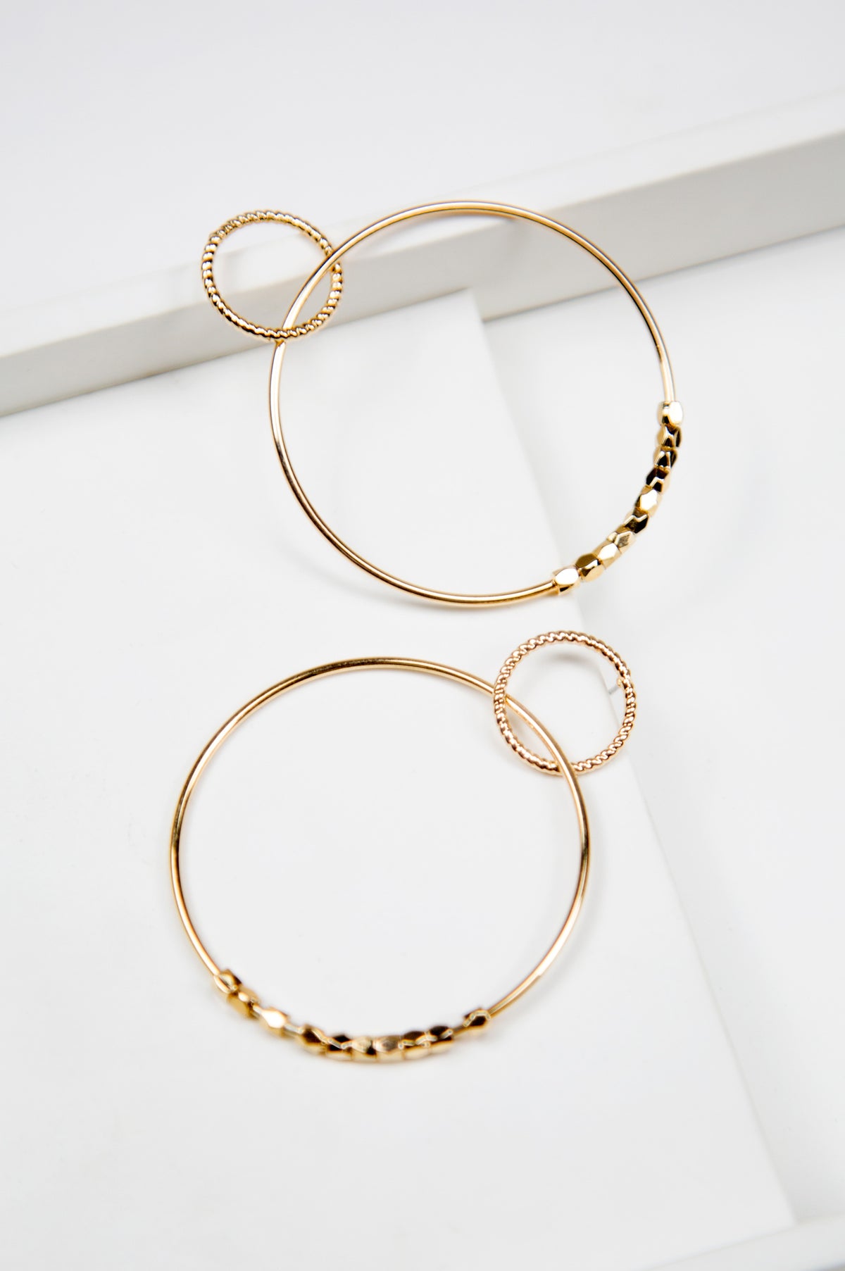 Pebble-Circular-Drop-Earrings