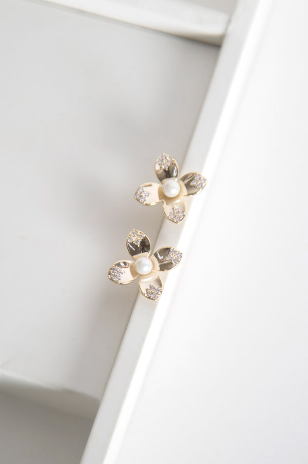 Floral Pearl Studs