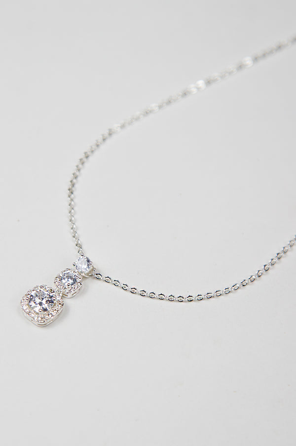 Sparkling Jewels Minimal Pendant