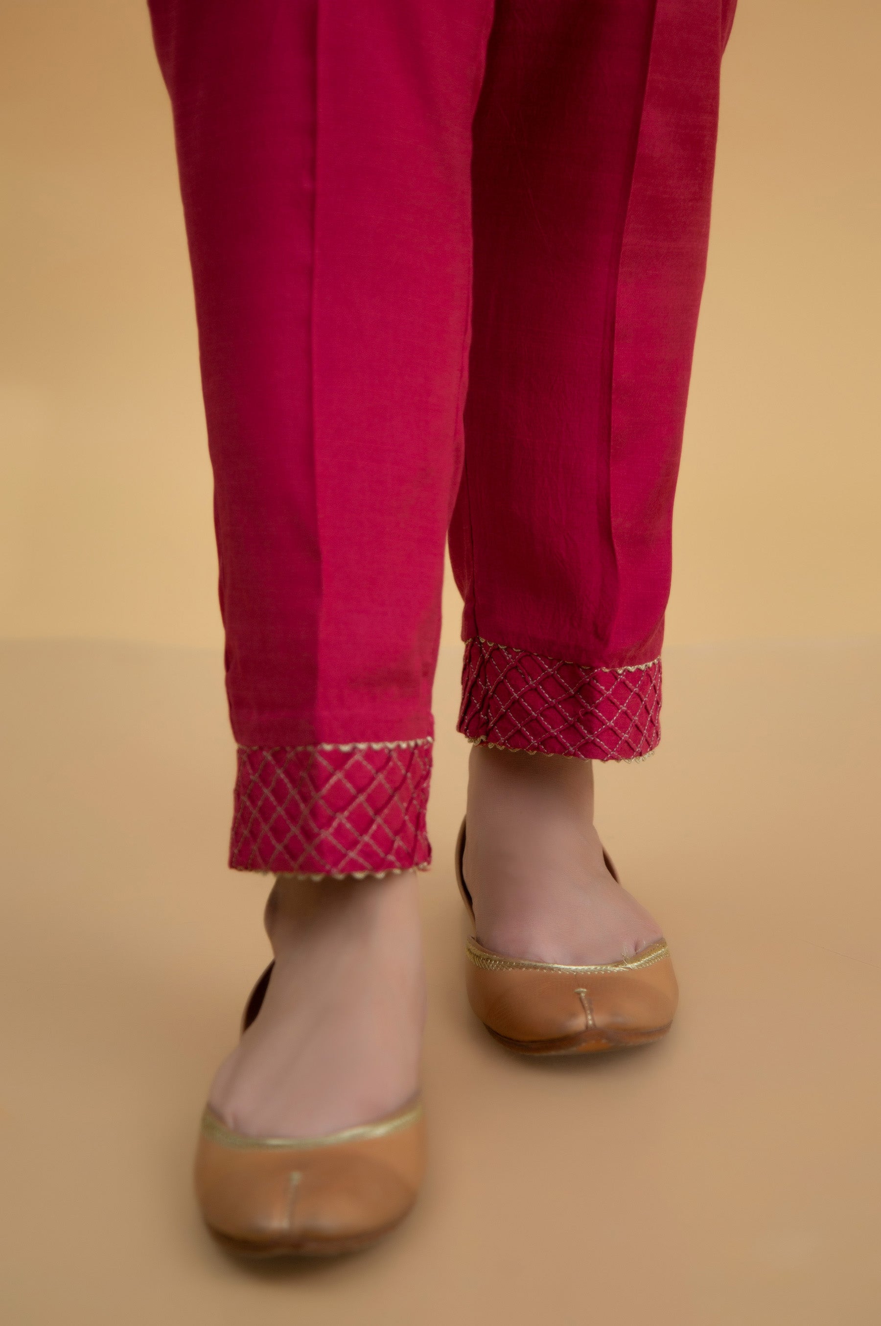 shlwar desgine | Trousers pattern, Womens pants design, Trendy shirt designs